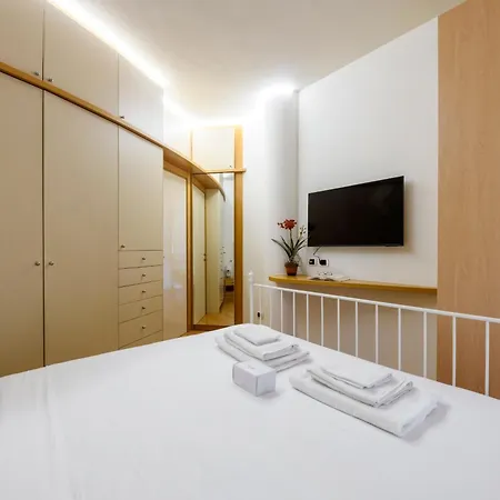 De Angeli - 7sundays Apartmán